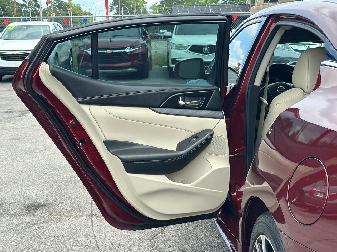 Nissan Maxima SV 3.5L 2018