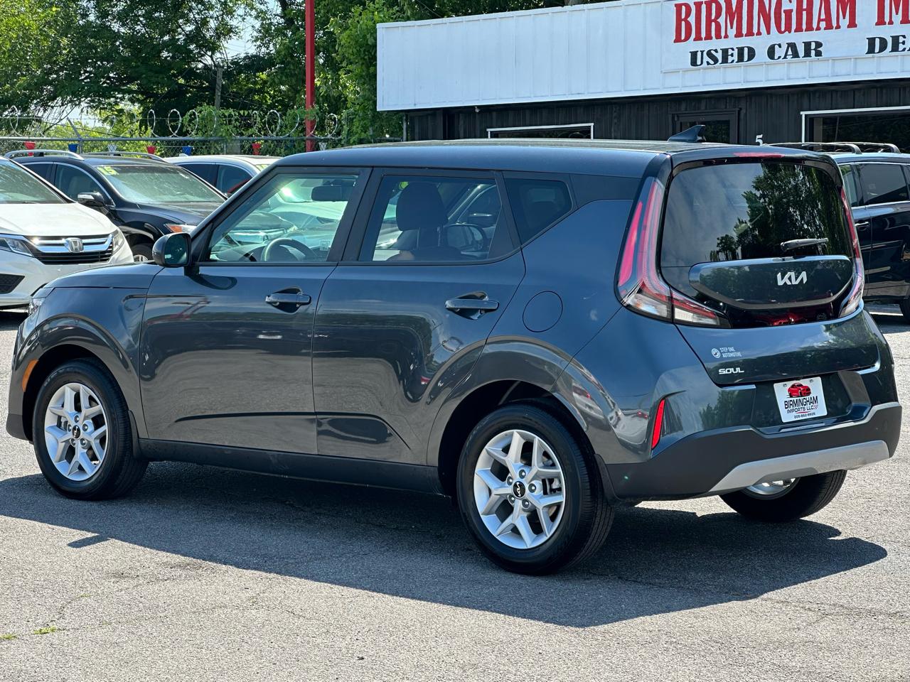 Kia Soul LX FWD 2025