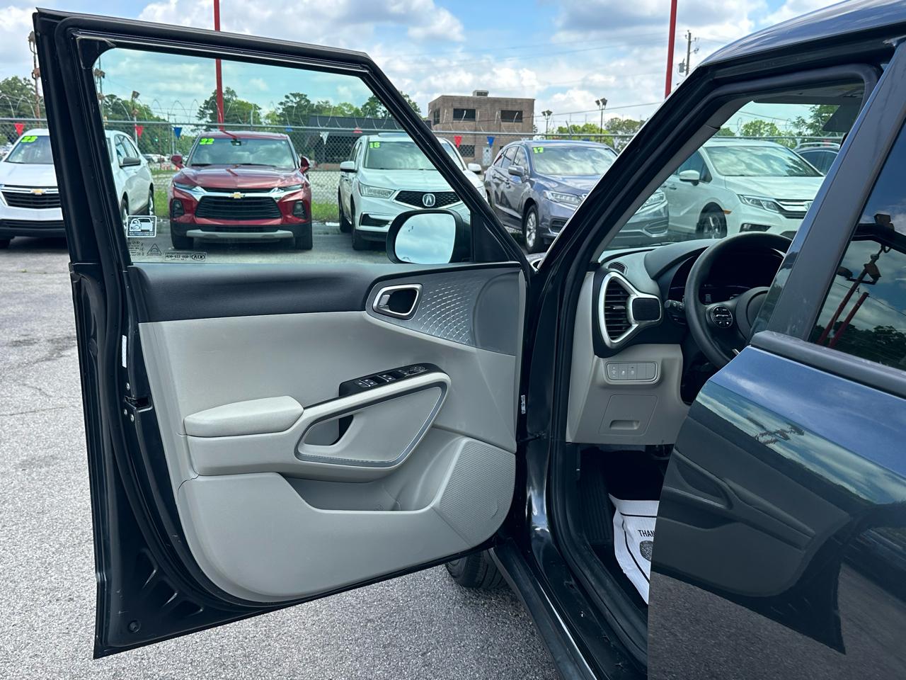 Kia Soul LX FWD 2025