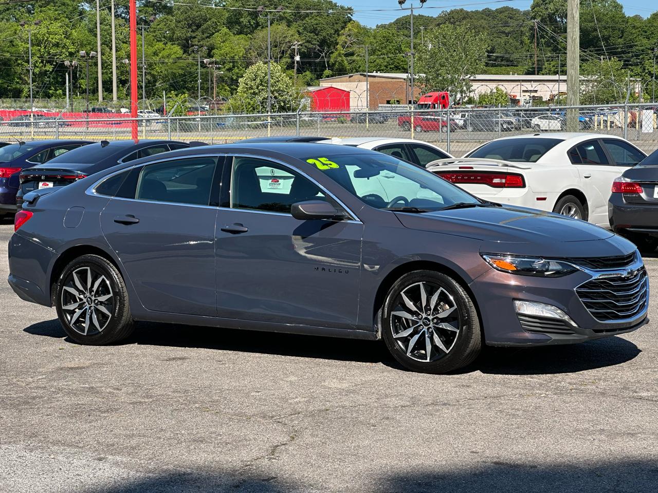 Chevrolet Malibu 4dr Sdn RS 2025
