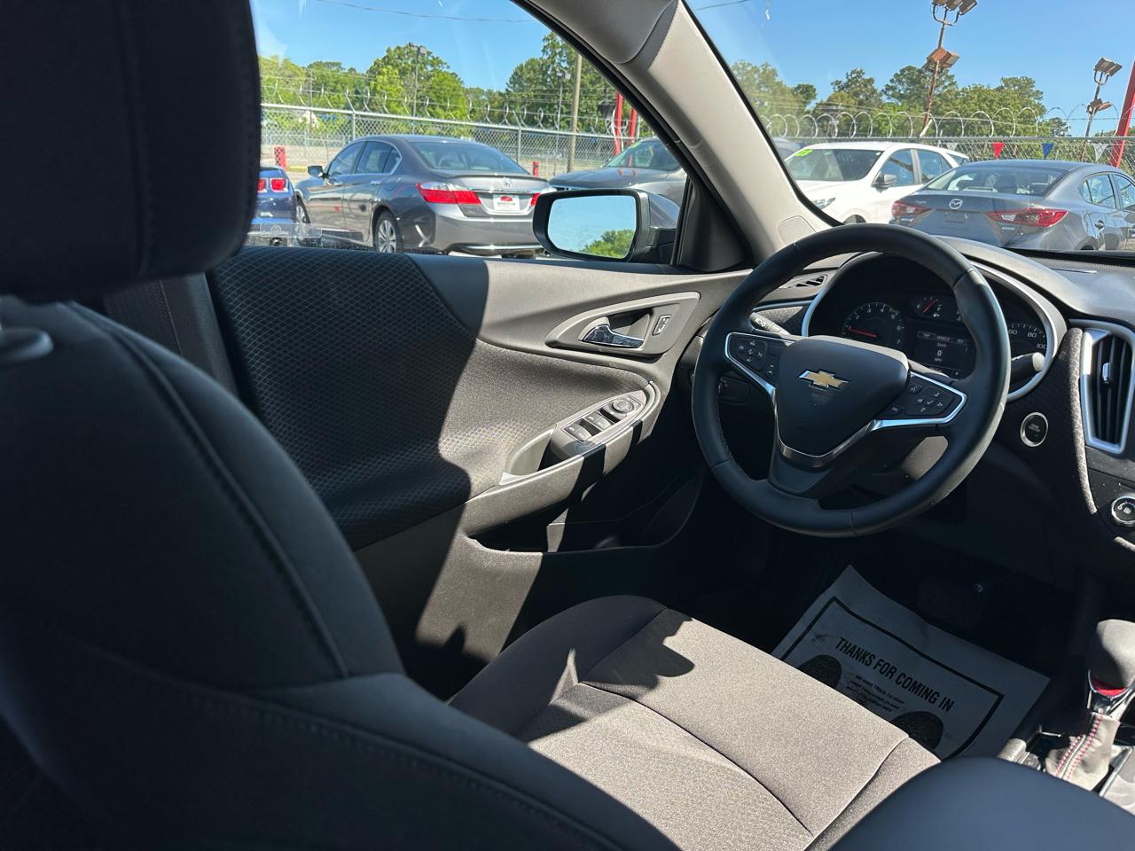 Chevrolet Malibu 4dr Sdn RS 2025