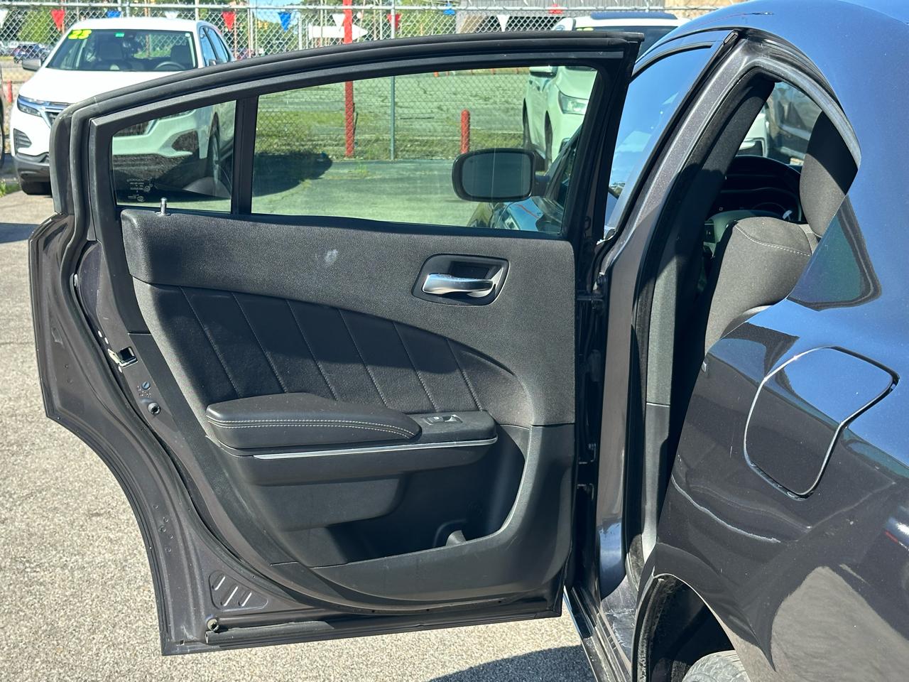 Dodge Charger SXT Plus RWD 2018