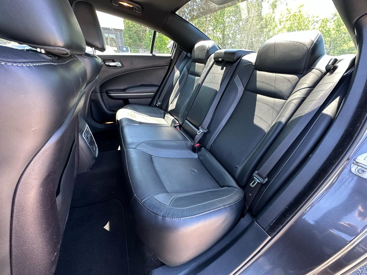 Dodge Charger SXT RWD 2019