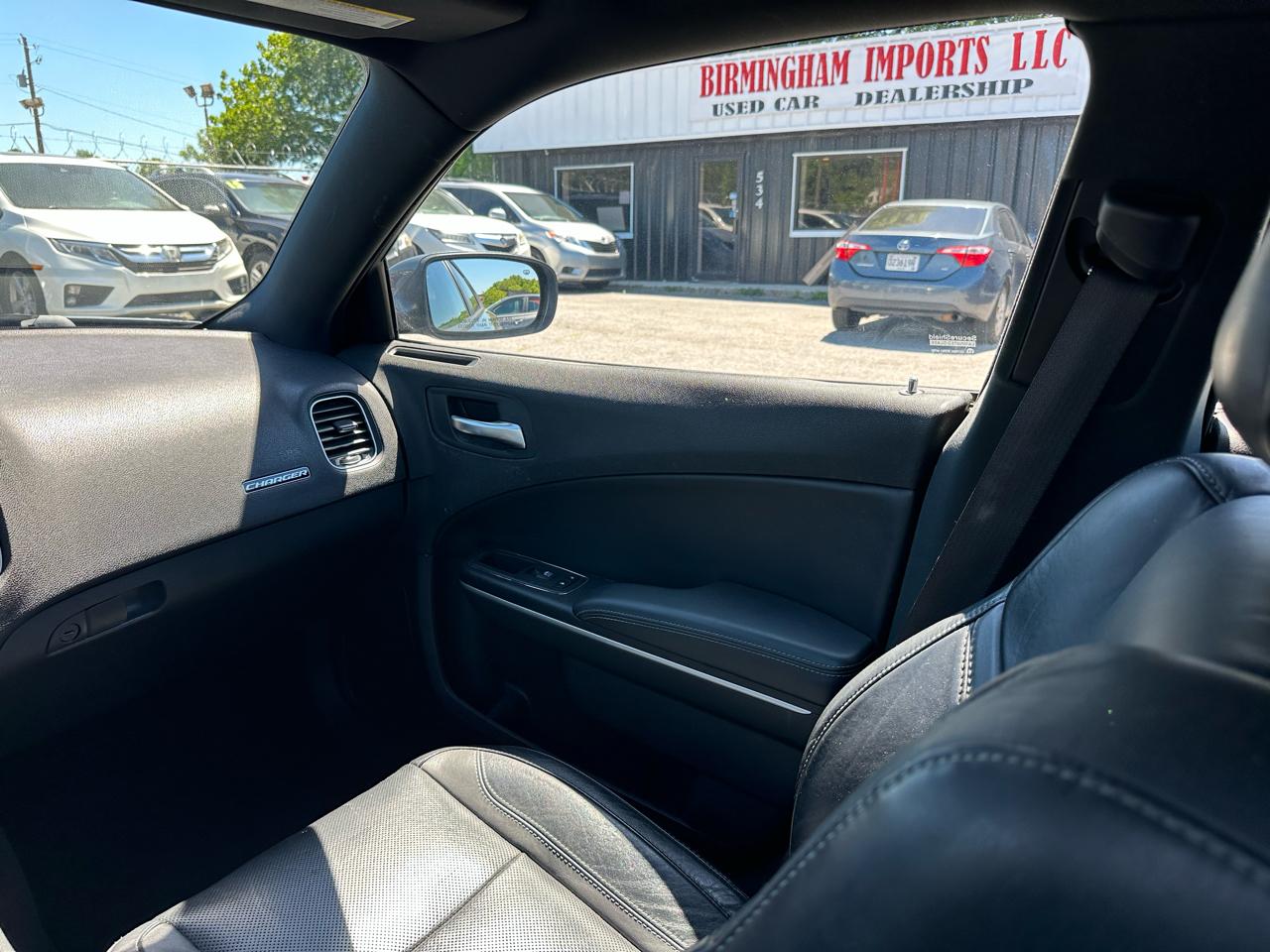 Dodge Charger SXT RWD 2019