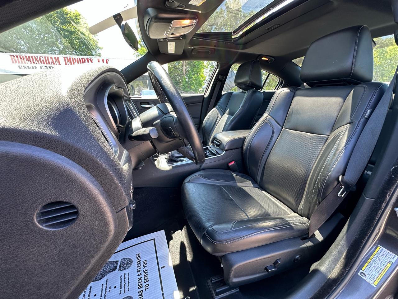 Dodge Charger SXT RWD 2019