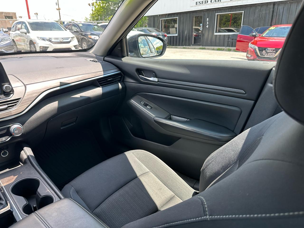 Nissan Altima SV FWD 2025