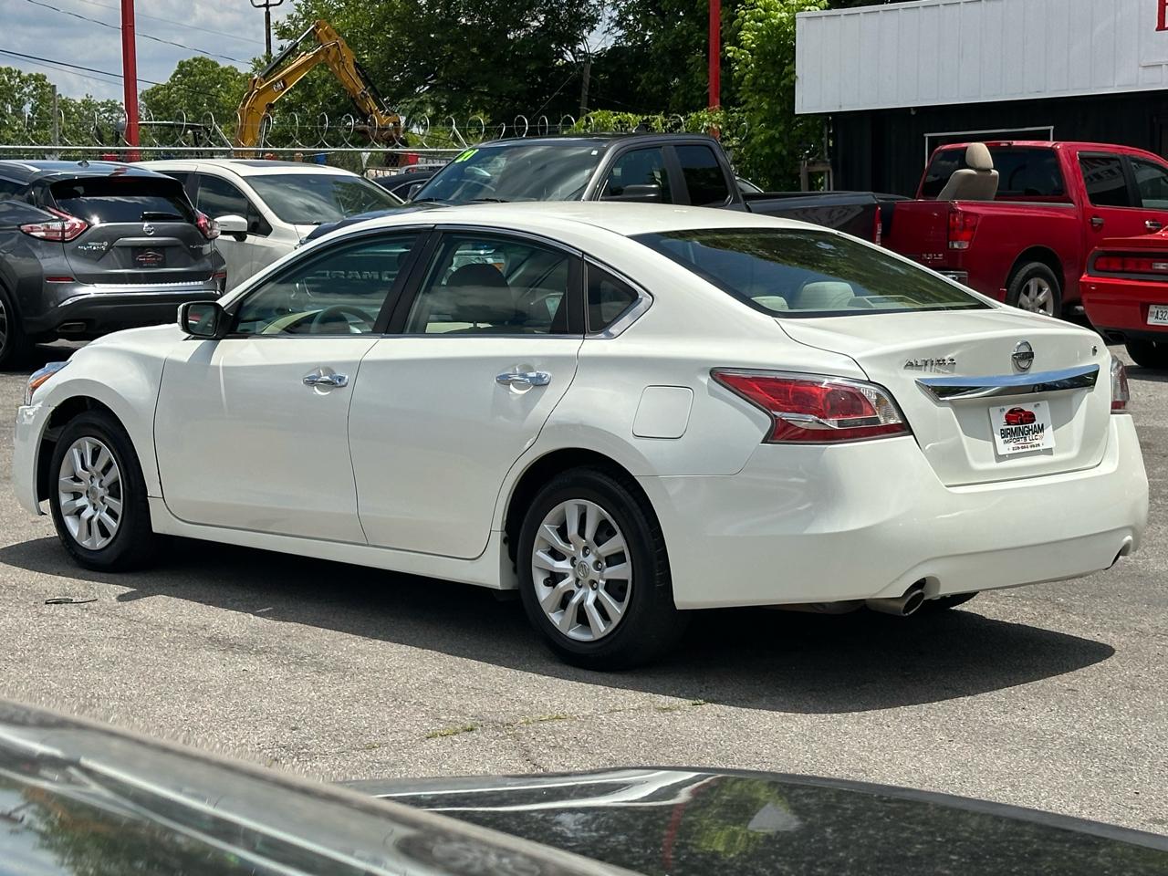 Nissan Altima 4dr Sdn I4 2.5 2015