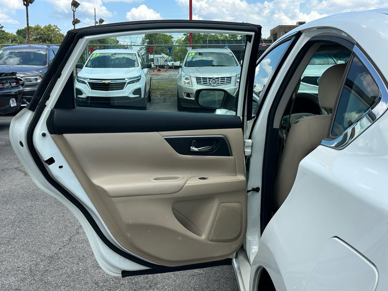 Nissan Altima 4dr Sdn I4 2.5 2015