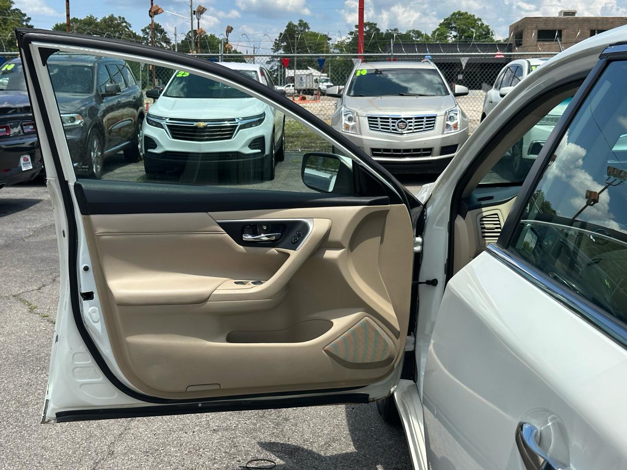 Nissan Altima 4dr Sdn I4 2.5 2015
