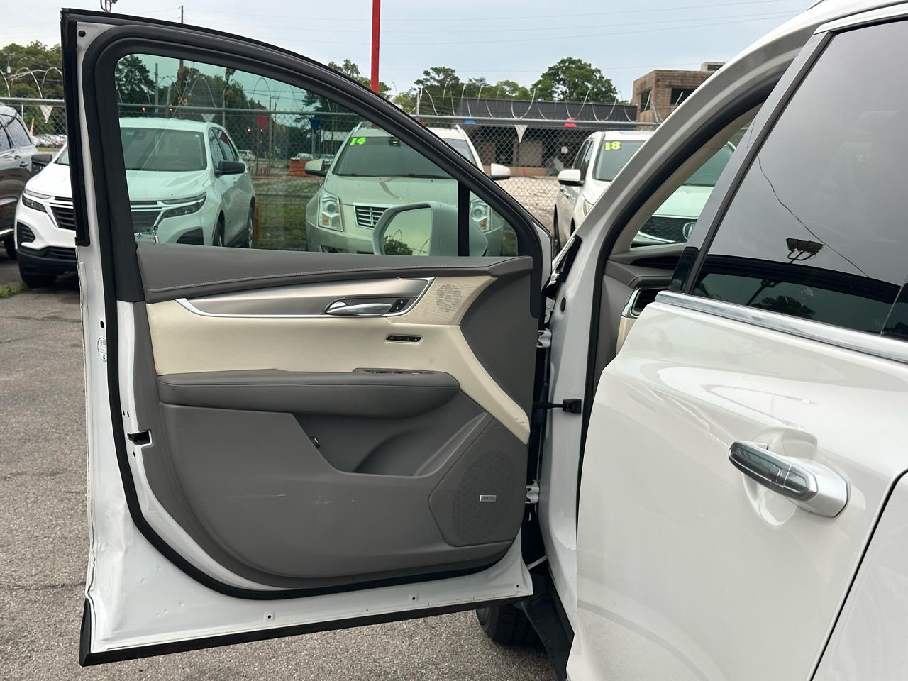 Cadillac XT5 FWD 4dr Luxury 2017