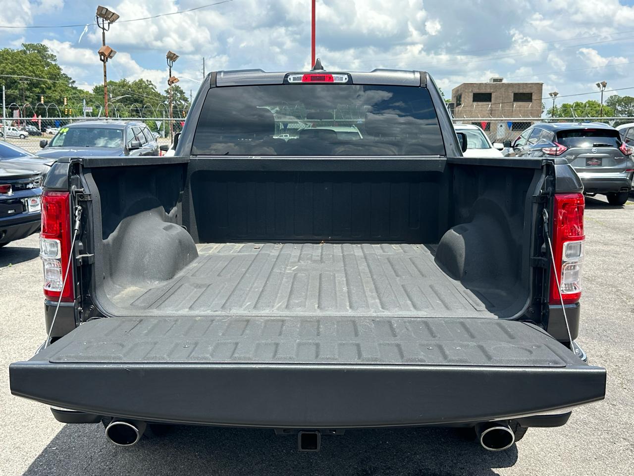 RAM 1500 Big Horn 4x2 Quad Cab 6'4" Box 2021