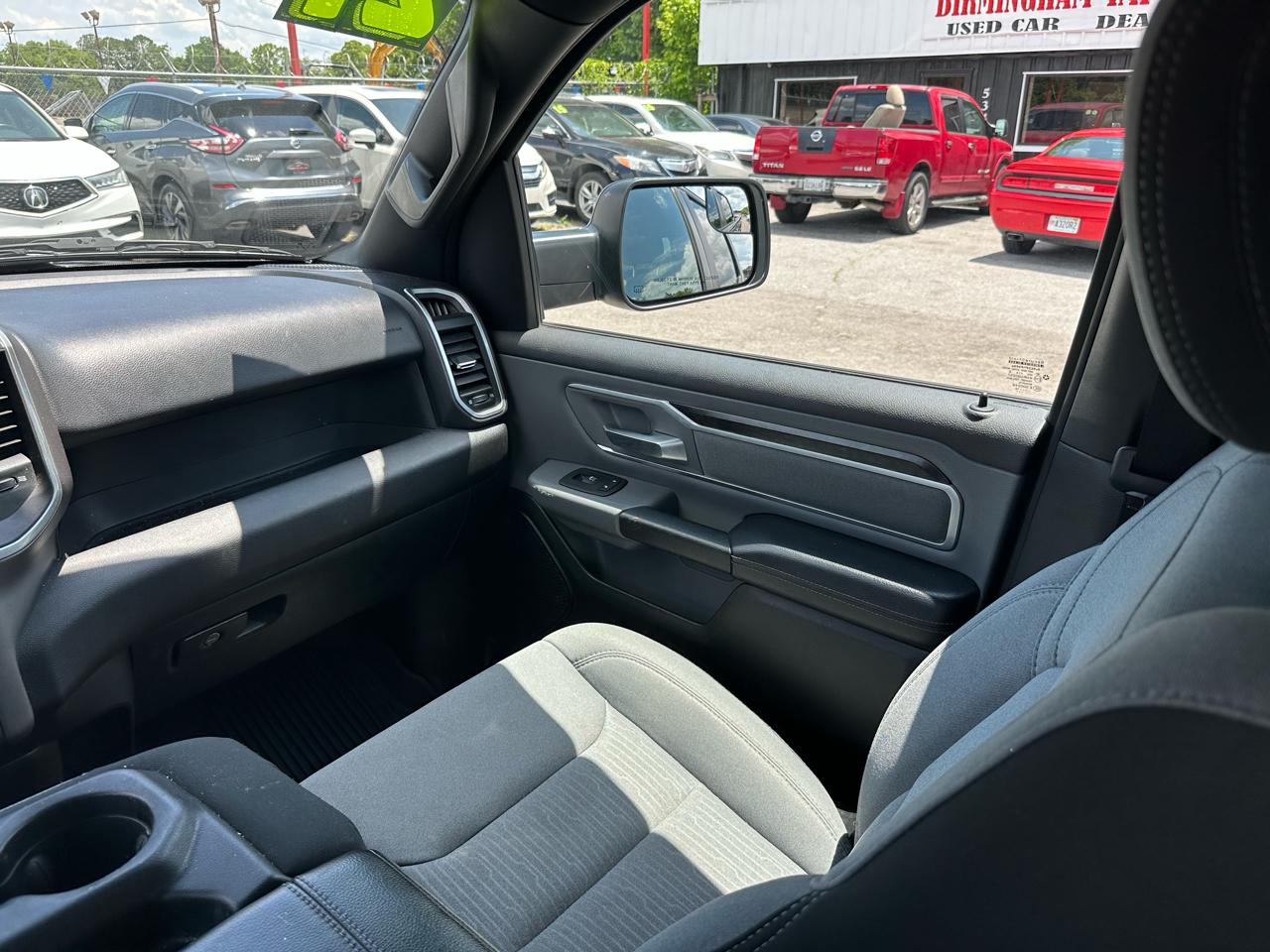 RAM 1500 Big Horn 4x2 Quad Cab 6'4" Box 2021