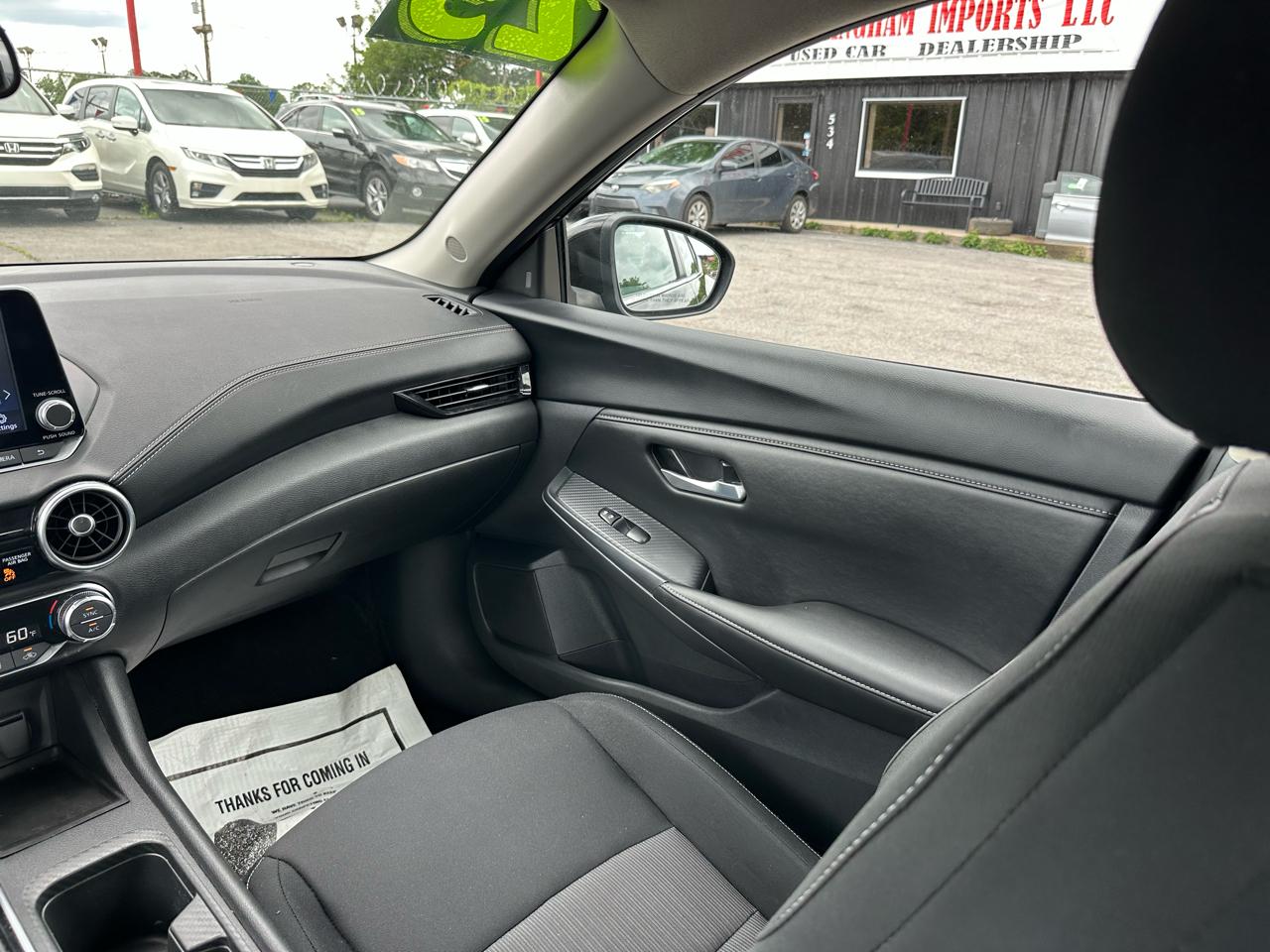 Nissan Sentra SV CVT 2025