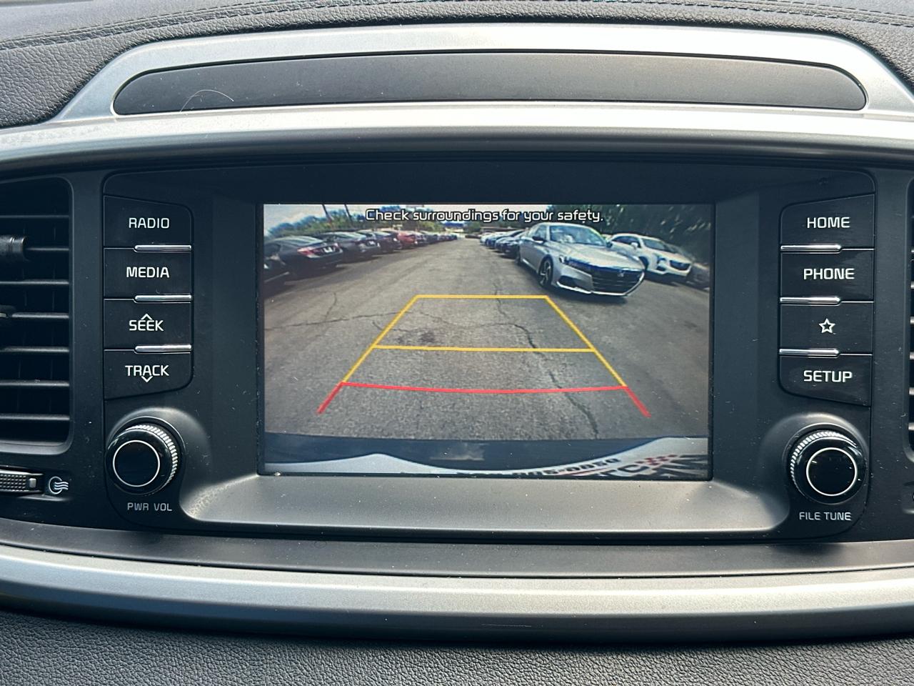 Kia Sorento LX FWD 2020
