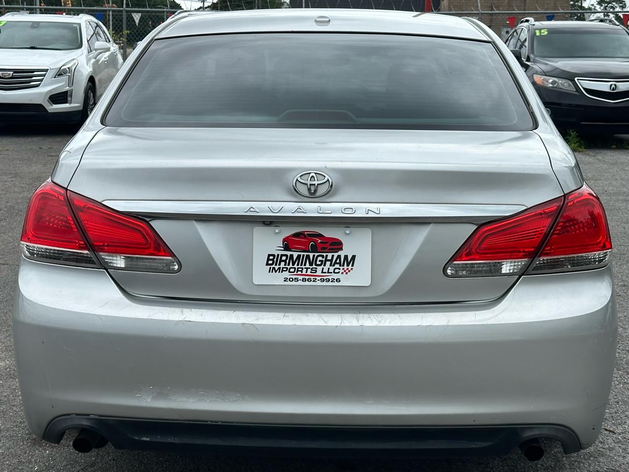 Toyota Avalon 4dr Sdn (Natl) 2011