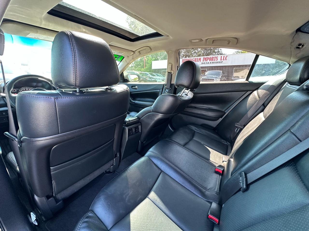 Nissan Maxima 4dr Sdn 3.5 SV 2013