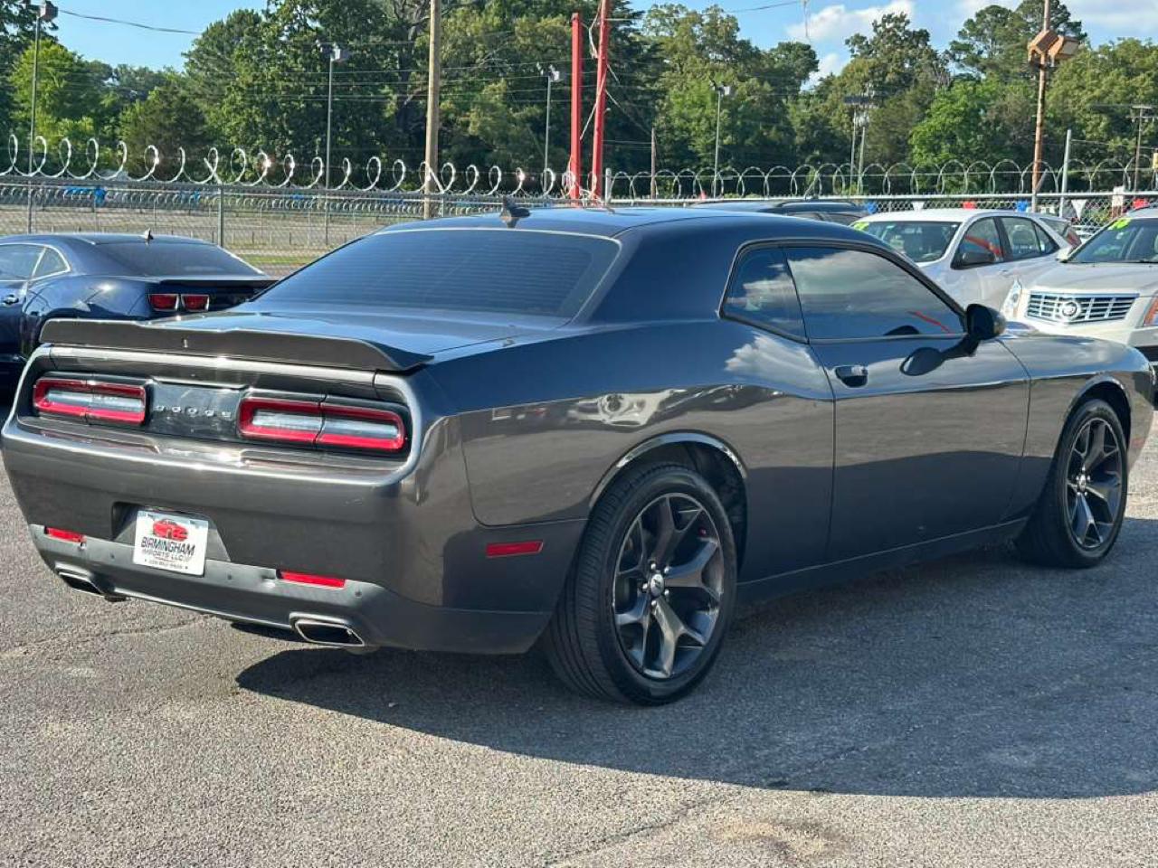 Dodge Challenger SXT RWD 2019