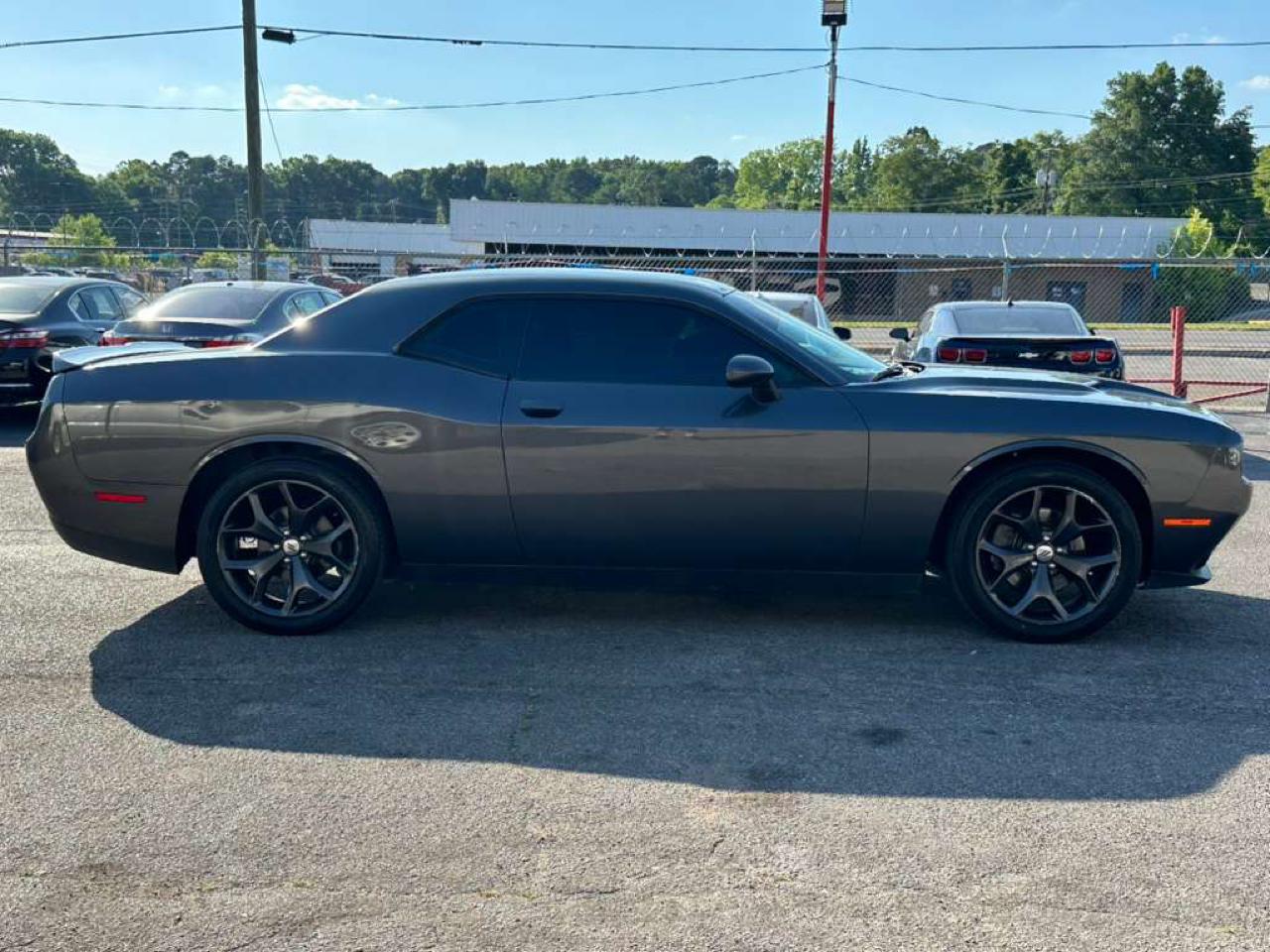 Dodge Challenger SXT RWD 2019