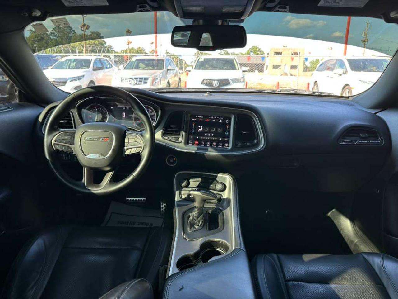 Dodge Challenger SXT RWD 2019