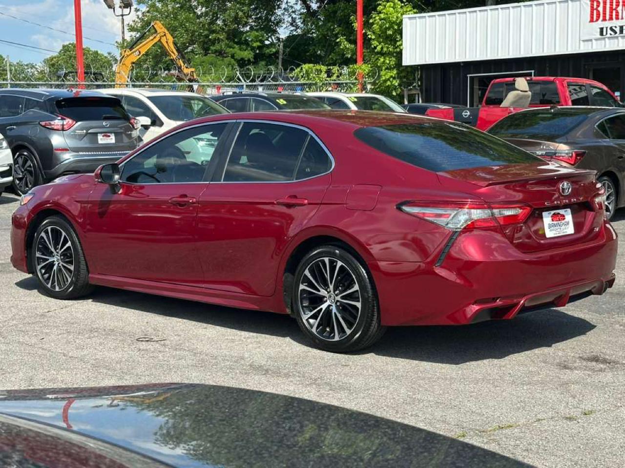 Toyota Camry XLE Auto (Natl) 2018
