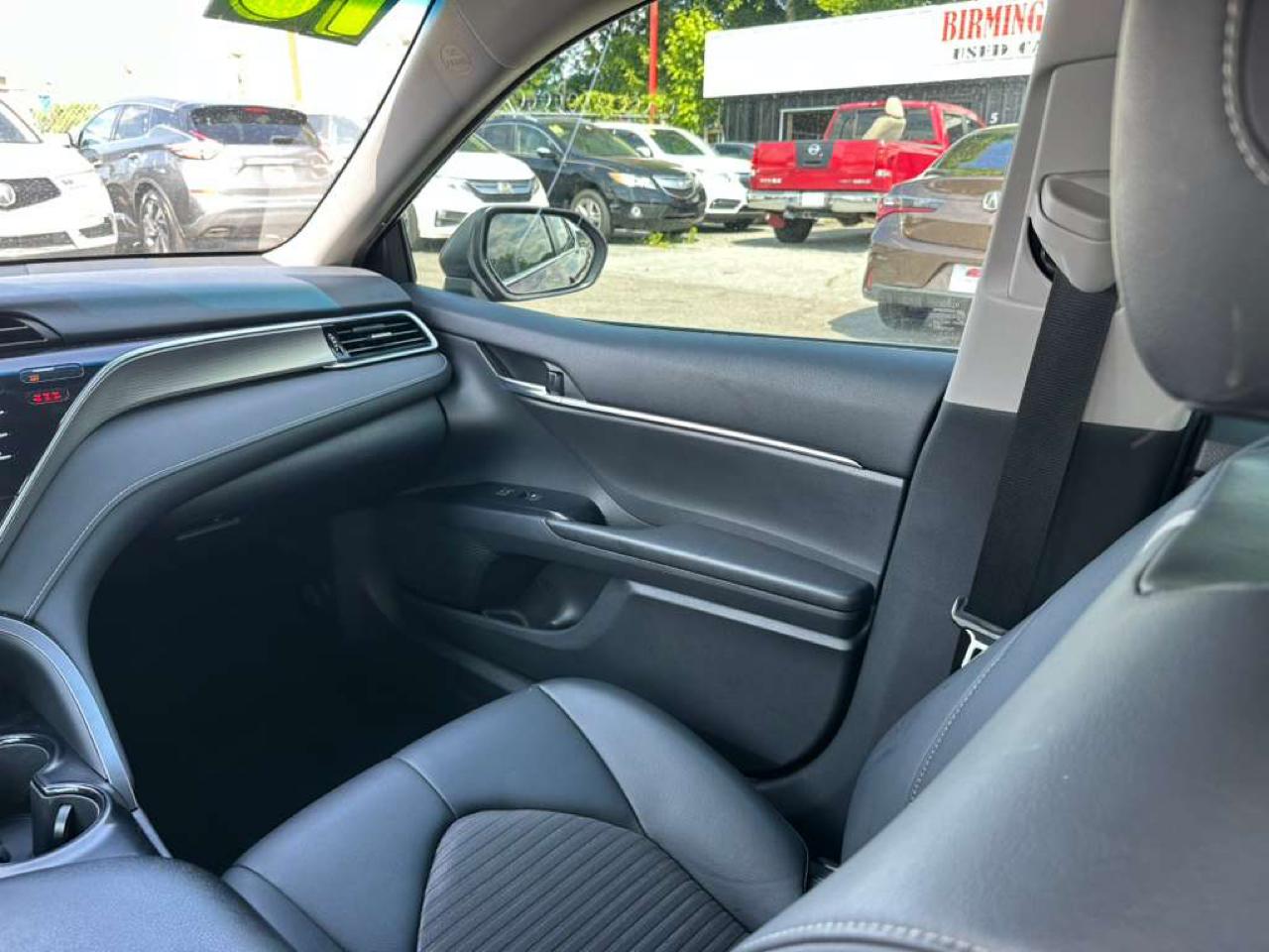 Toyota Camry XLE Auto (Natl) 2018