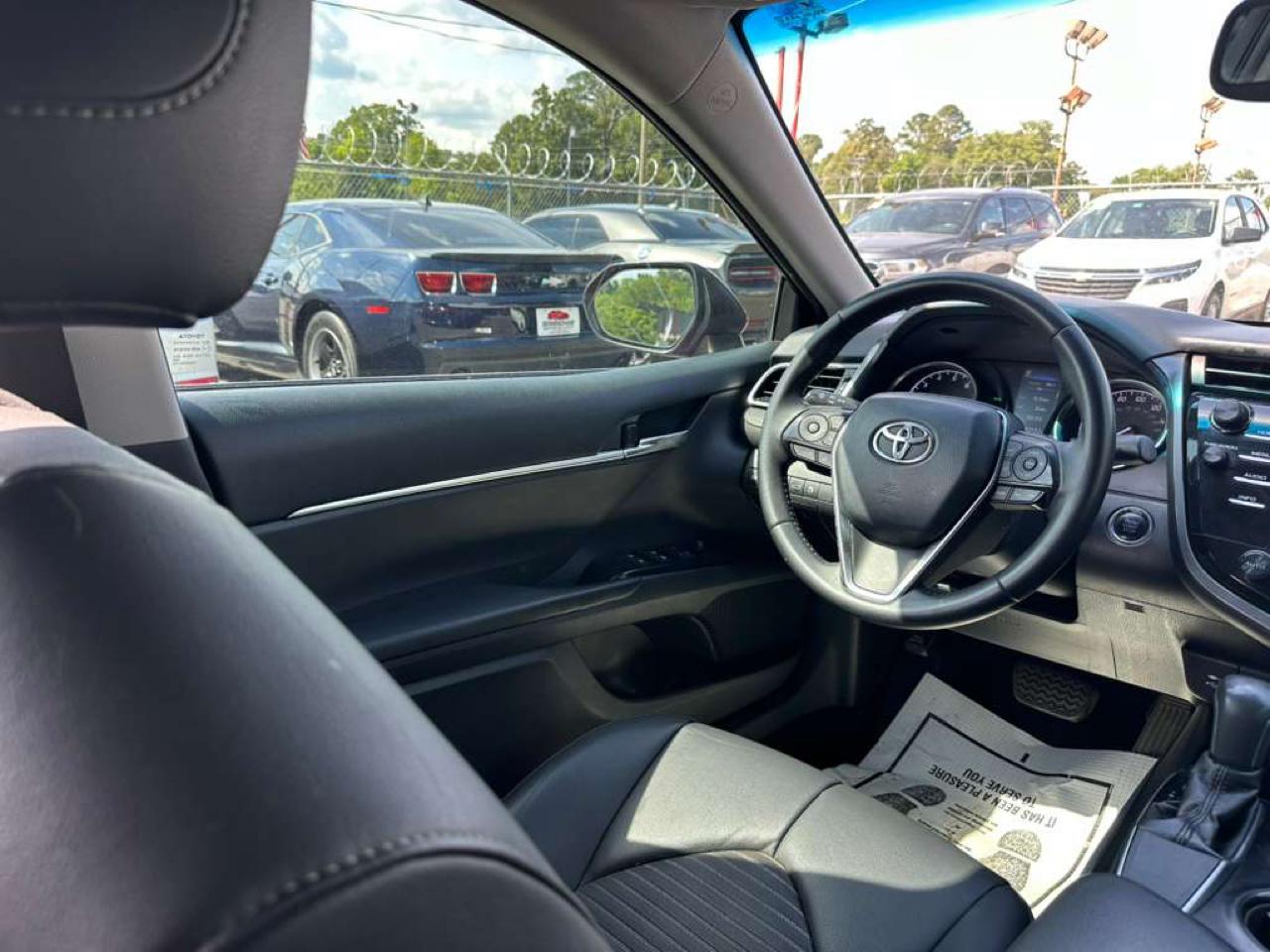 Toyota Camry XLE Auto (Natl) 2018