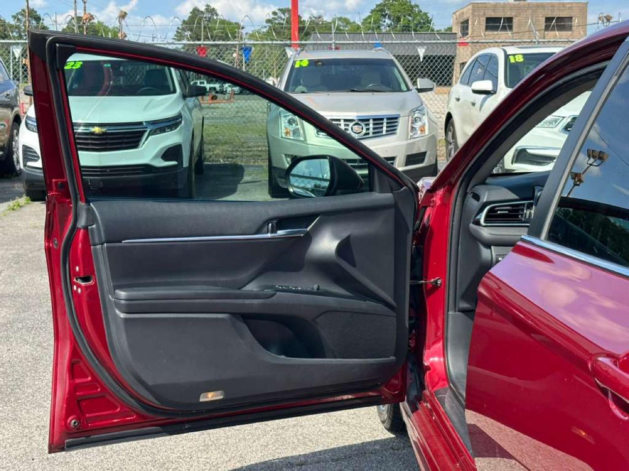 Toyota Camry XLE Auto (Natl) 2018