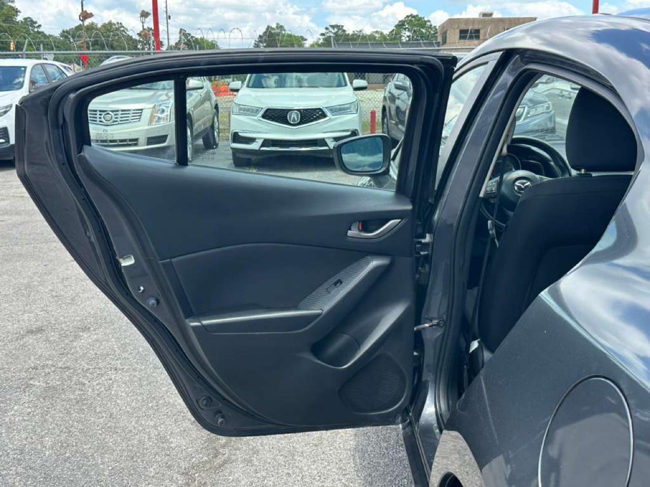 Mazda MAZDA3 4dr Sdn Auto i Sport 2016