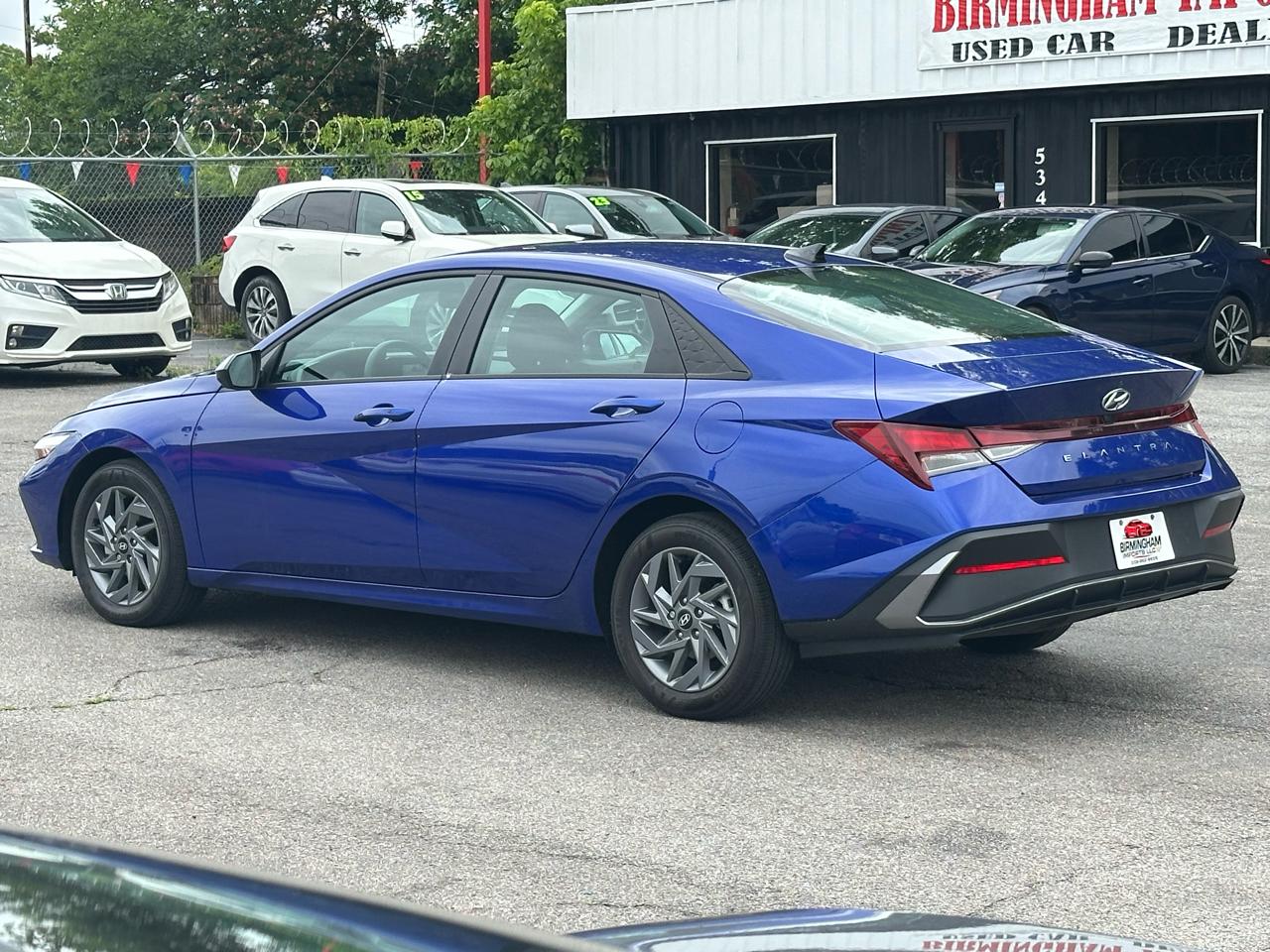 Hyundai Elantra SEL IVT 2024