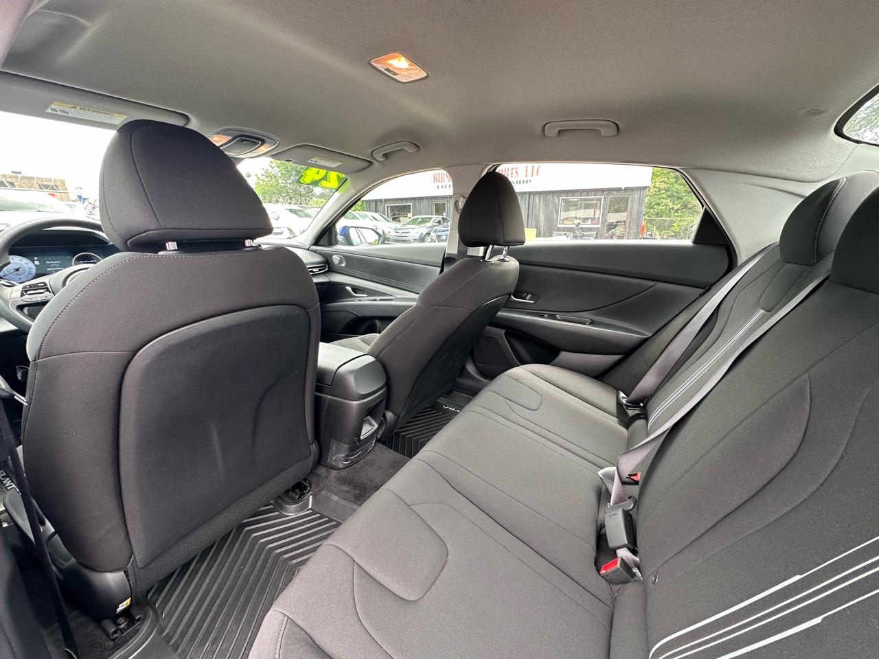 Hyundai Elantra SEL IVT 2024