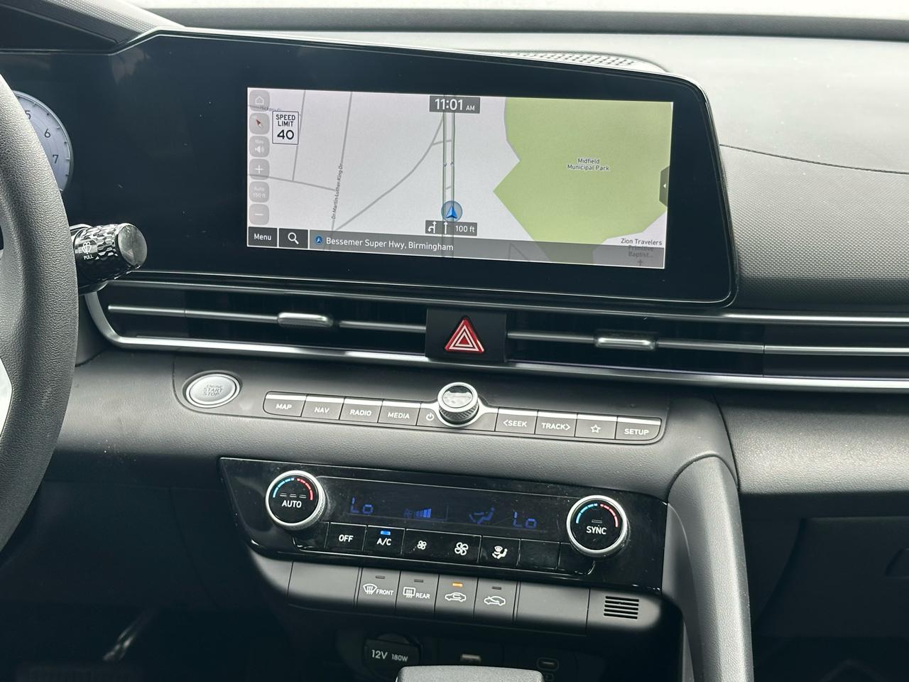 Hyundai Elantra SEL IVT 2024