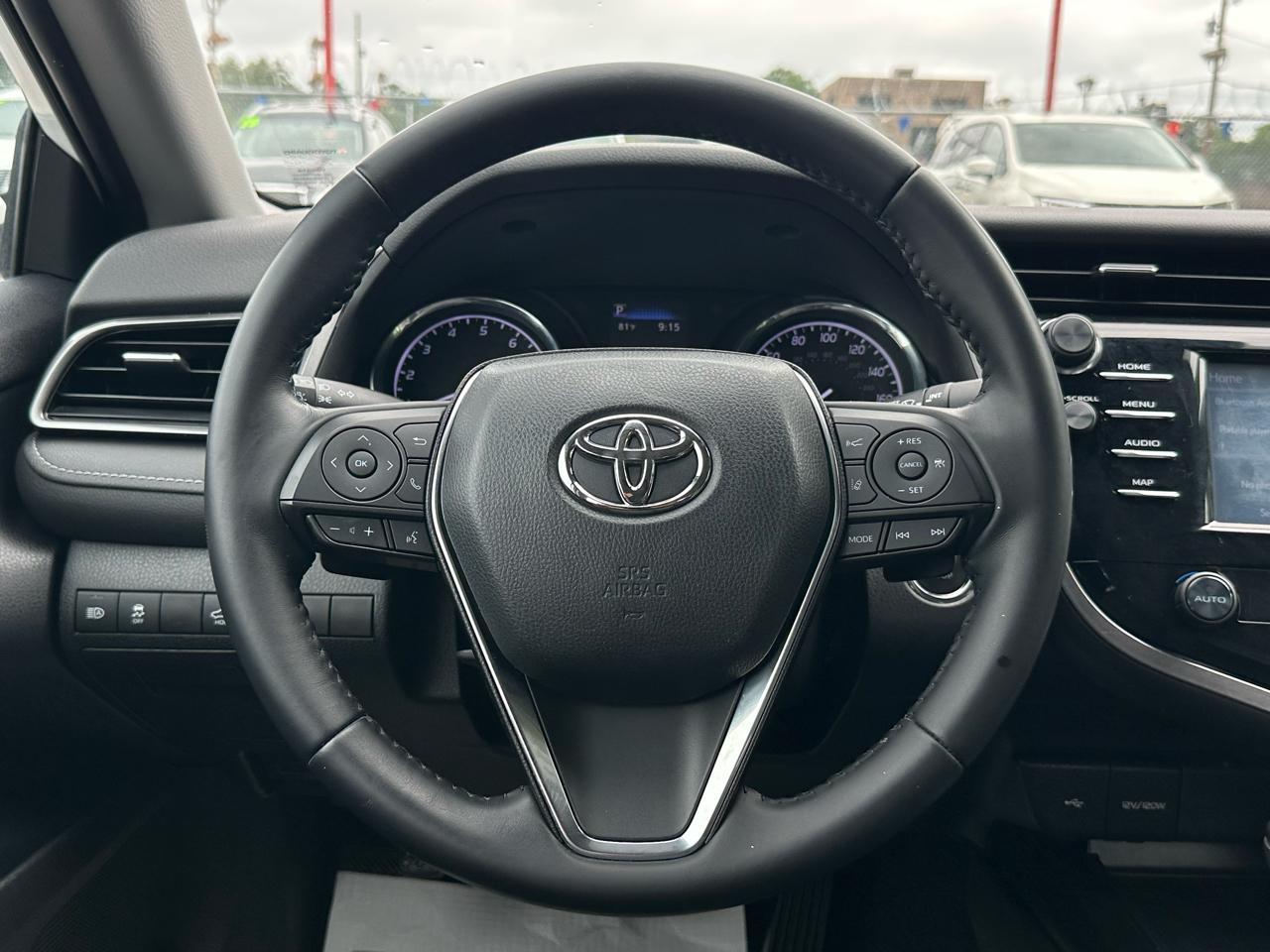 Toyota Camry SE Auto (Natl) 2020