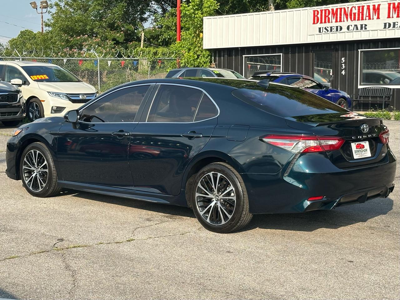 Toyota Camry XLE Auto (Natl) 2019