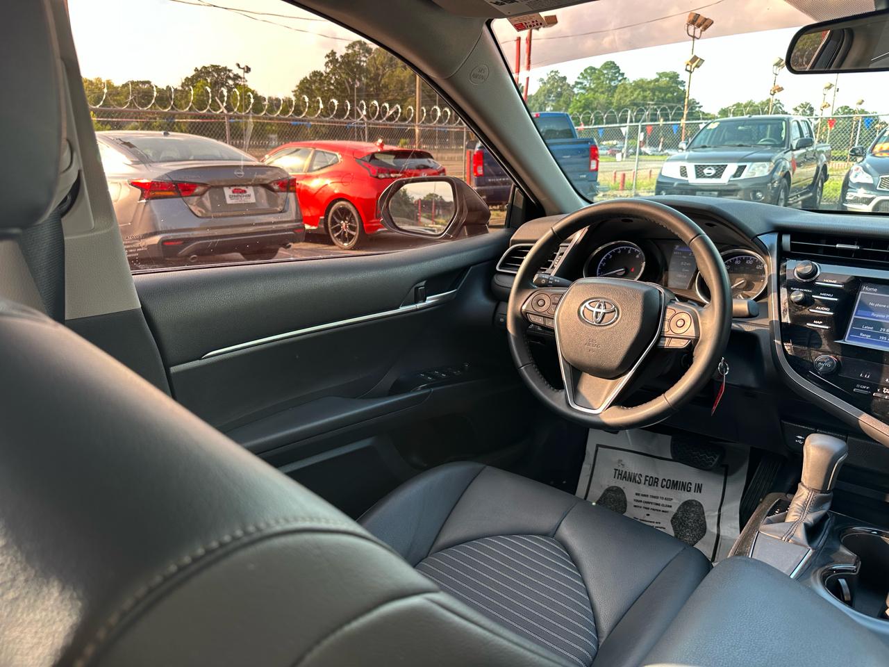 Toyota Camry XLE Auto (Natl) 2019