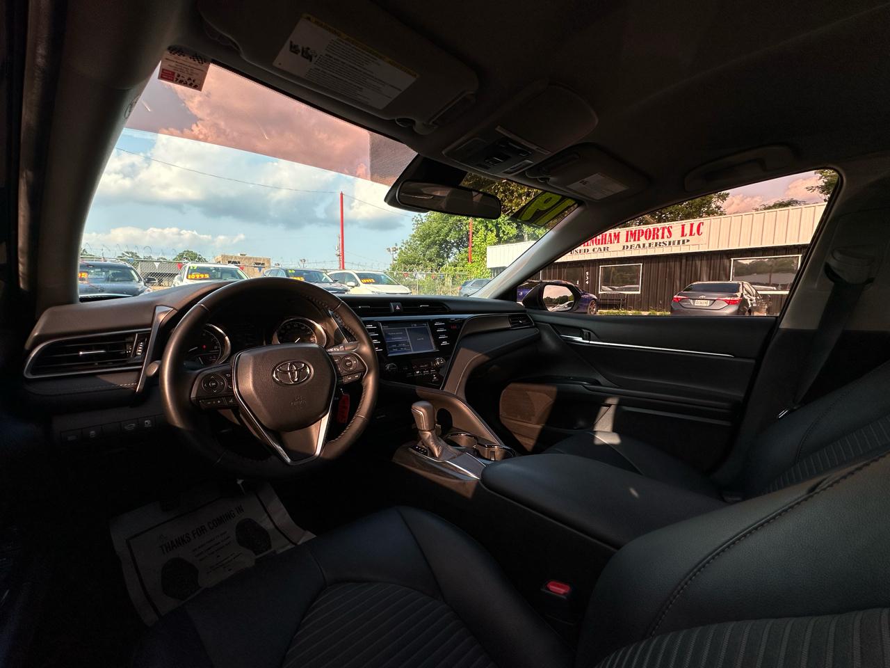 Toyota Camry XLE Auto (Natl) 2019