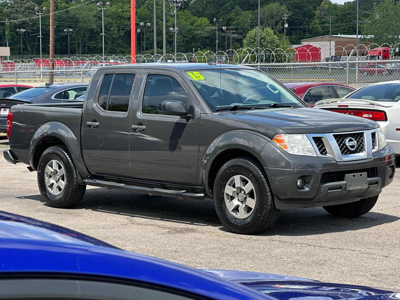 Nissan Frontier 2WD Crew Cab SWB Auto Desert Runner 2015
