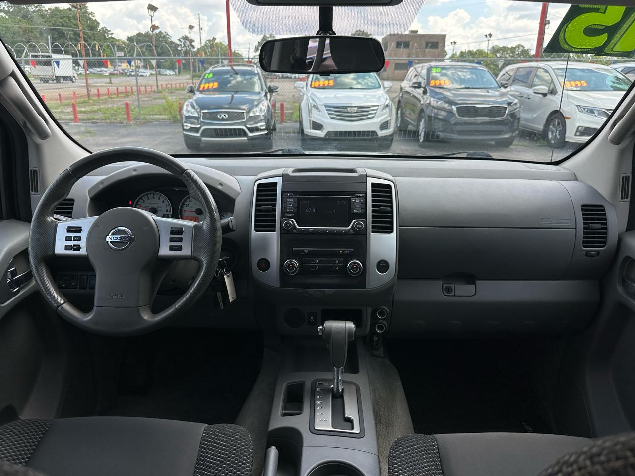 Nissan Frontier 2WD Crew Cab SWB Auto Desert Runner 2015
