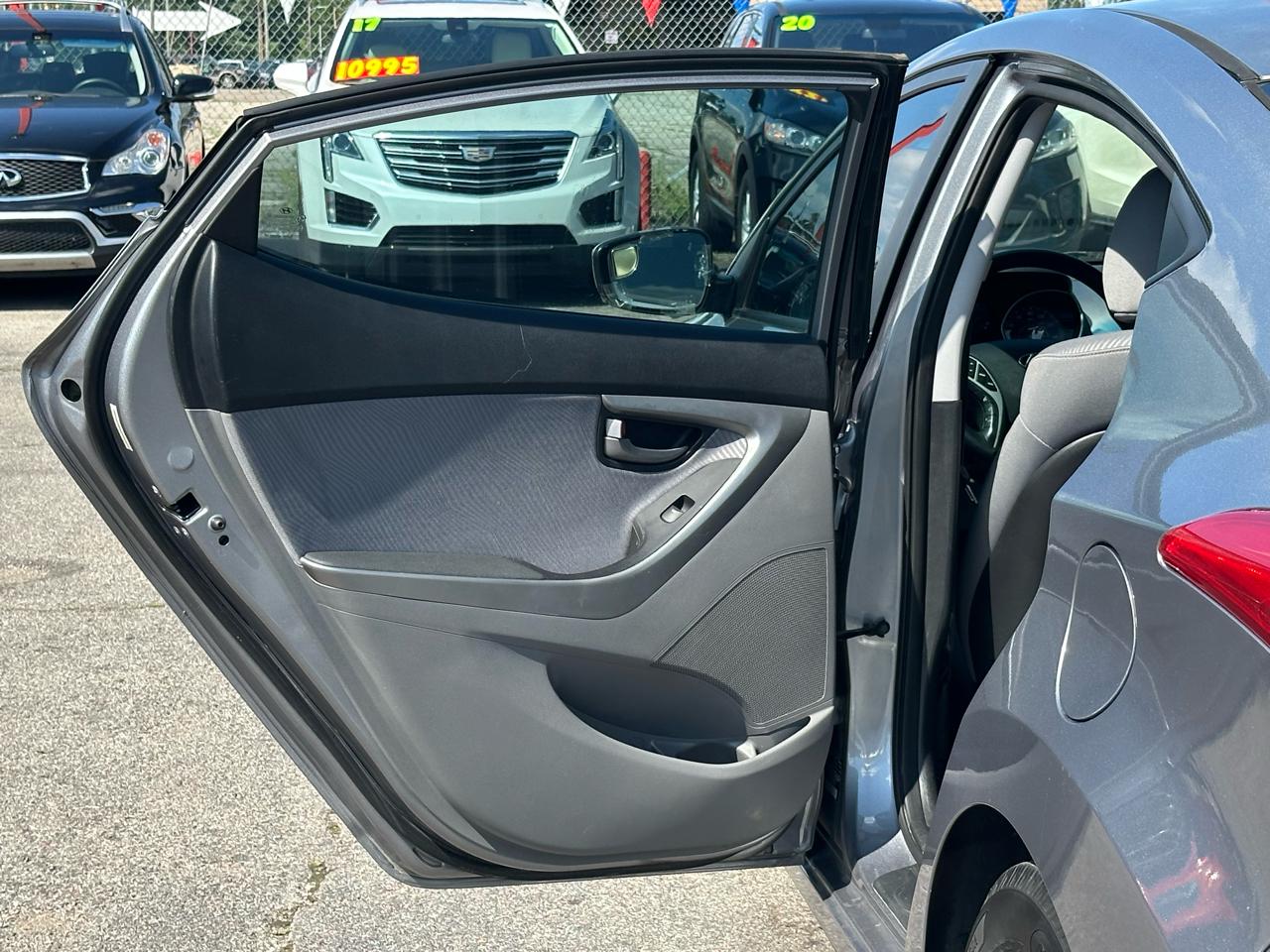 Hyundai Elantra 4dr Sdn Auto GLS (Ulsan Plant) 2012