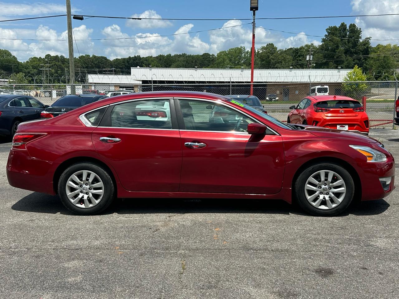 Nissan Altima 4dr Sdn I4 2.5 S 2013