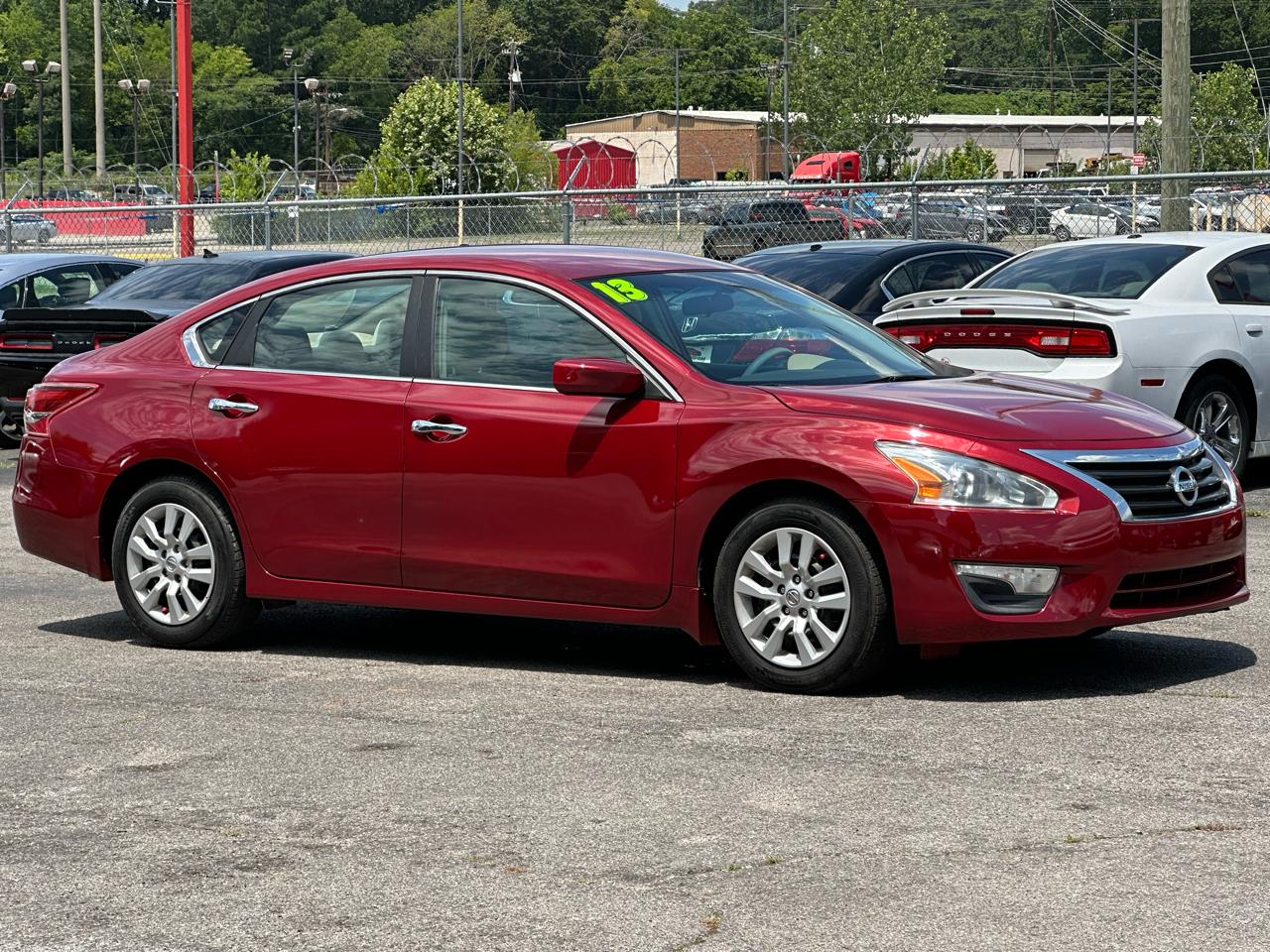 Nissan Altima 4dr Sdn I4 2.5 S 2013