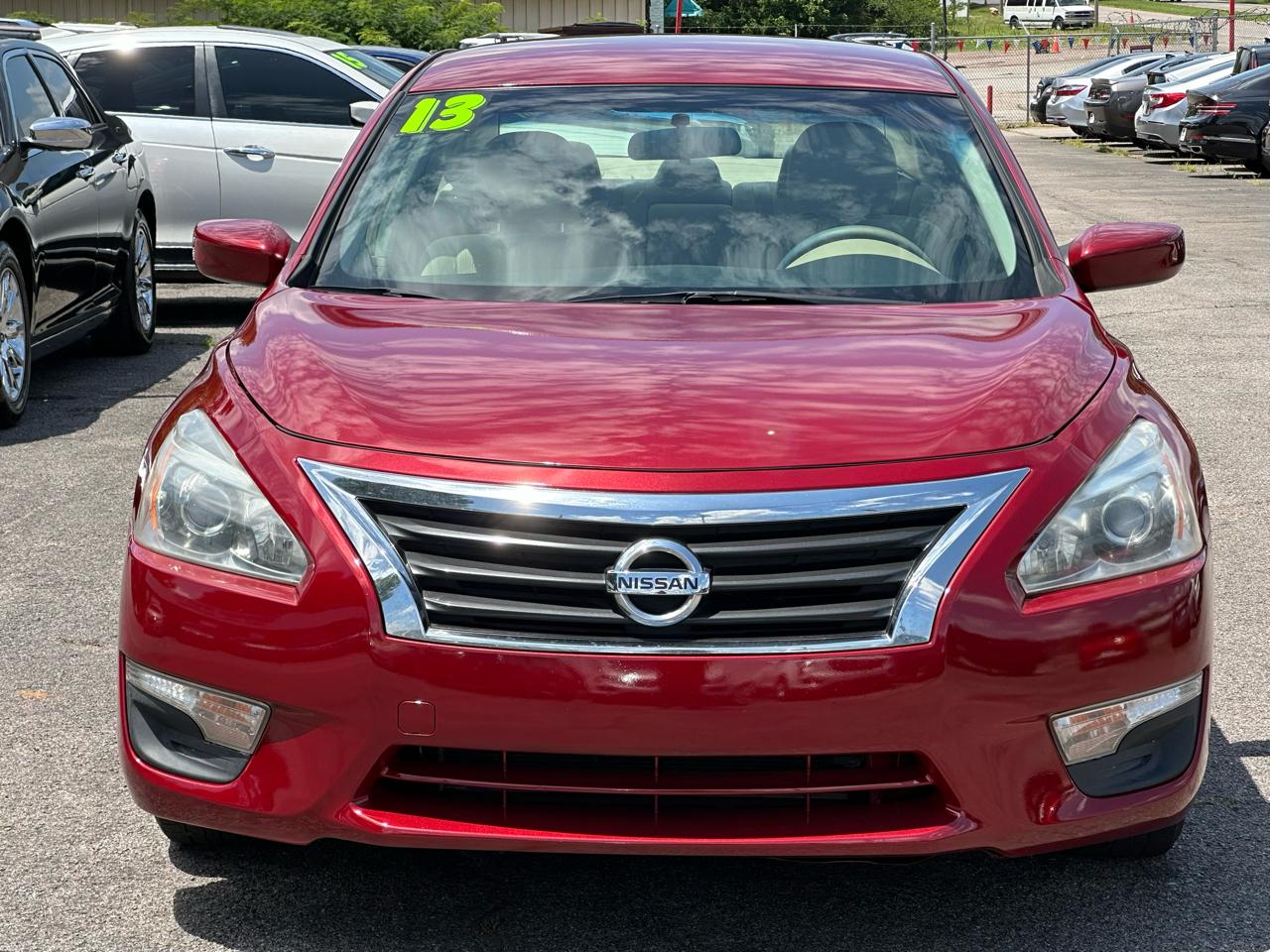 Nissan Altima 4dr Sdn I4 2.5 S 2013
