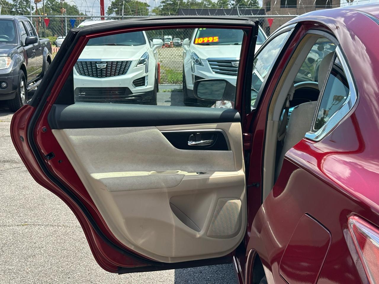 Nissan Altima 4dr Sdn I4 2.5 S 2013