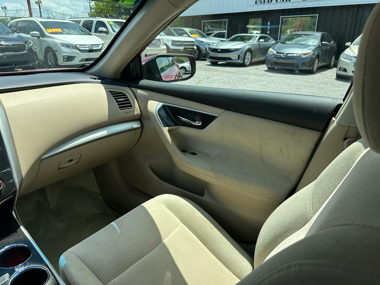 Nissan Altima 4dr Sdn I4 2.5 S 2013