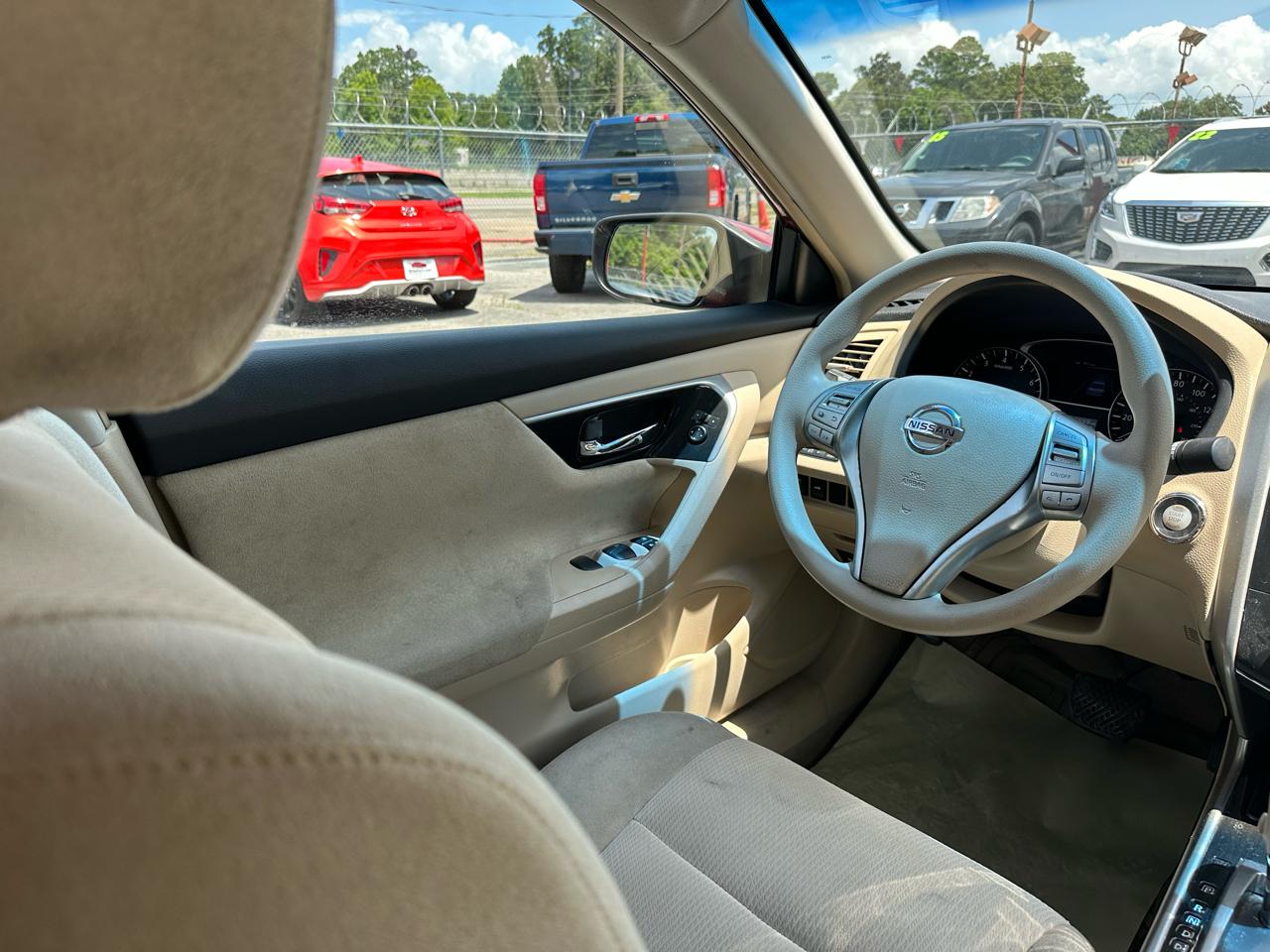 Nissan Altima 4dr Sdn I4 2.5 S 2013