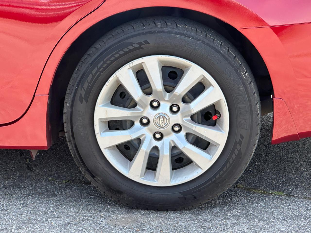 Nissan Altima 4dr Sdn I4 2.5 S 2013