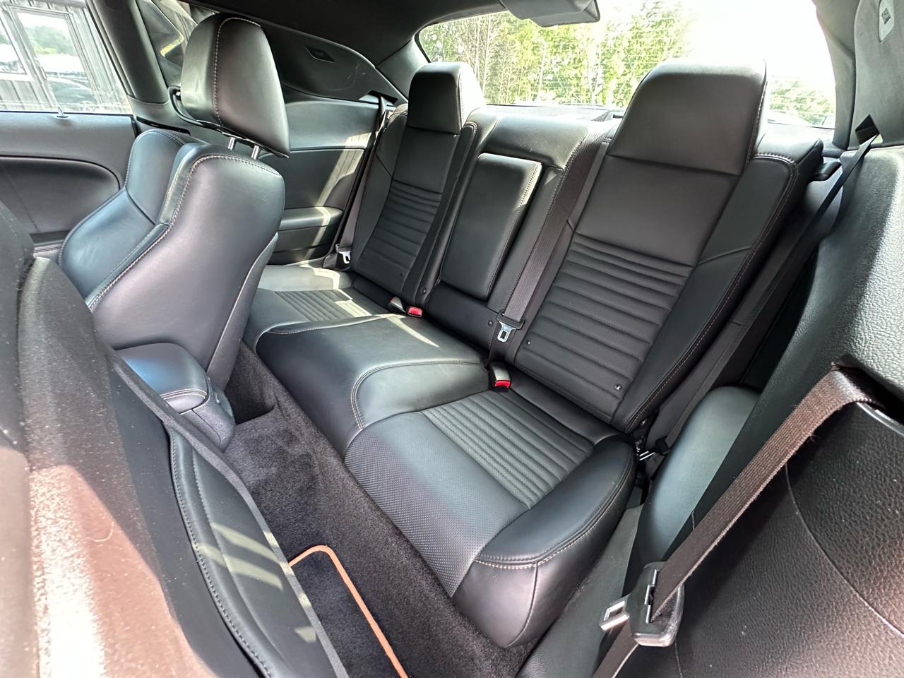 Dodge Challenger 2dr Cpe R/T Plus Shaker 2015