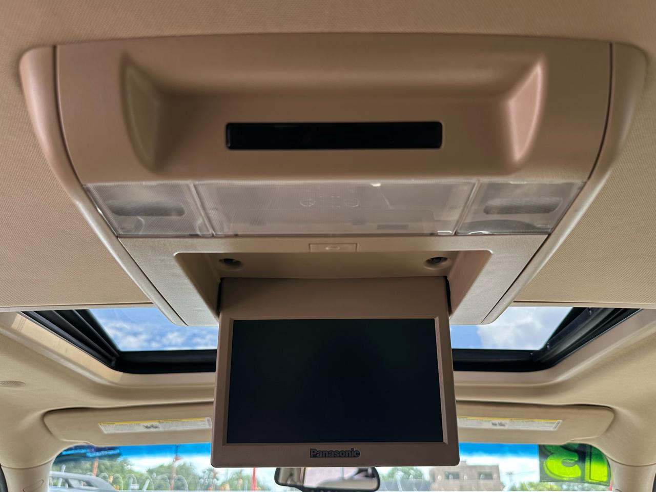 GMC Yukon XL AWD 4dr 1500 Denali 2013