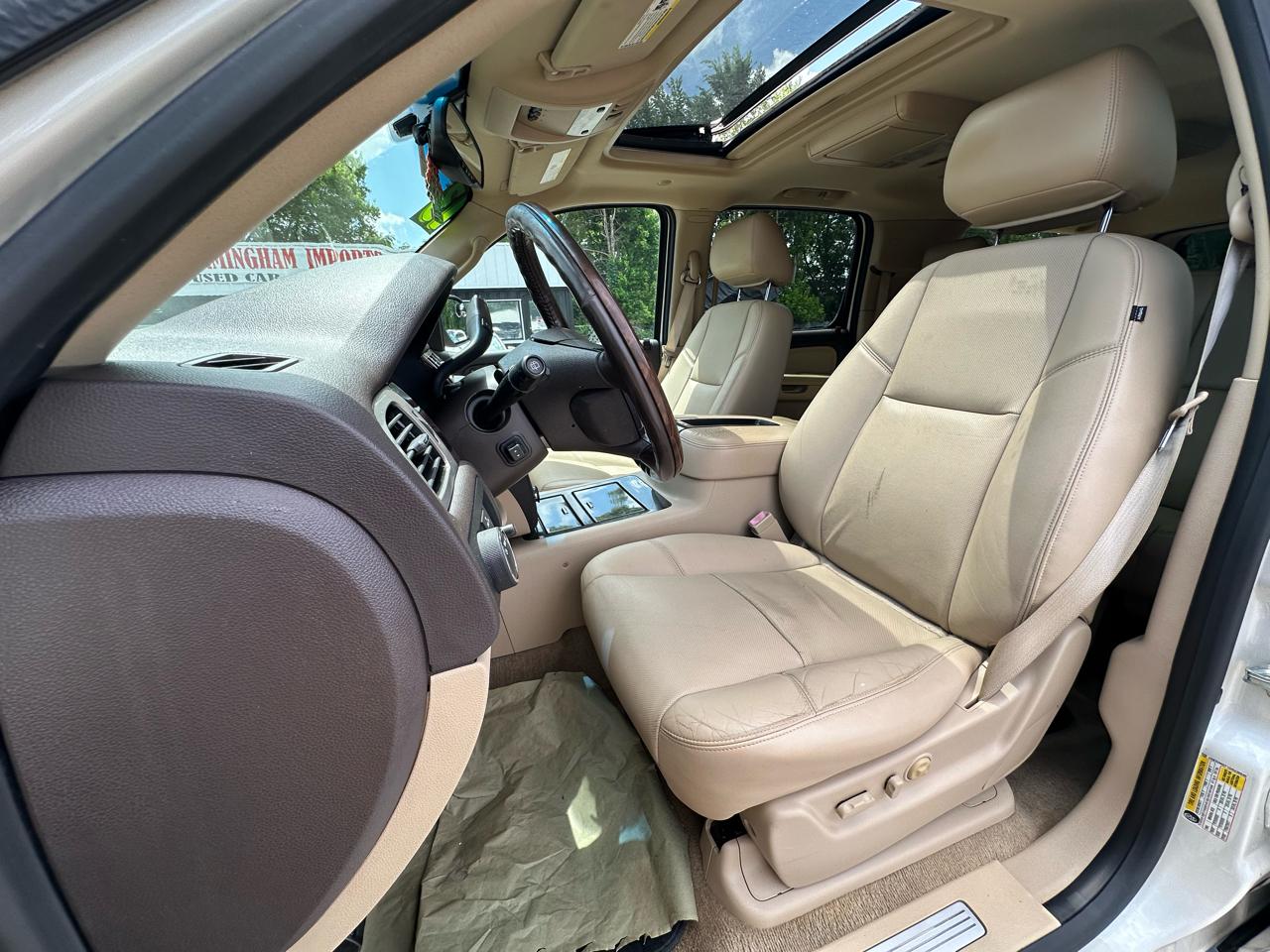 GMC Yukon XL AWD 4dr 1500 Denali 2013