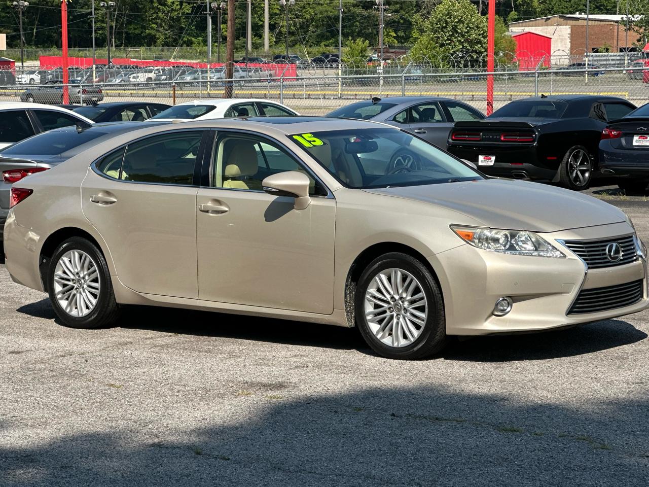 Lexus ES 350 4dr Sdn 2015