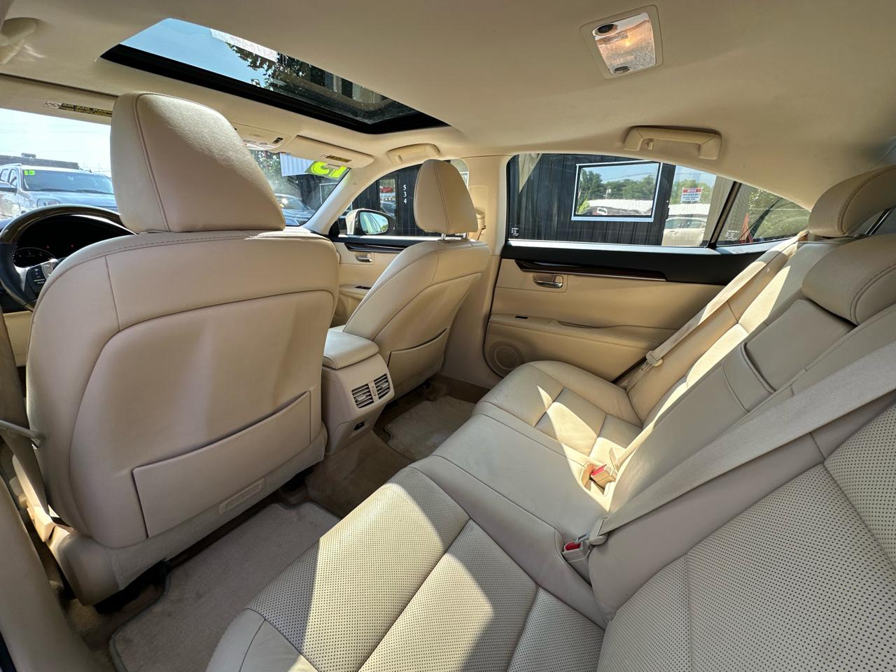 Lexus ES 350 4dr Sdn 2015